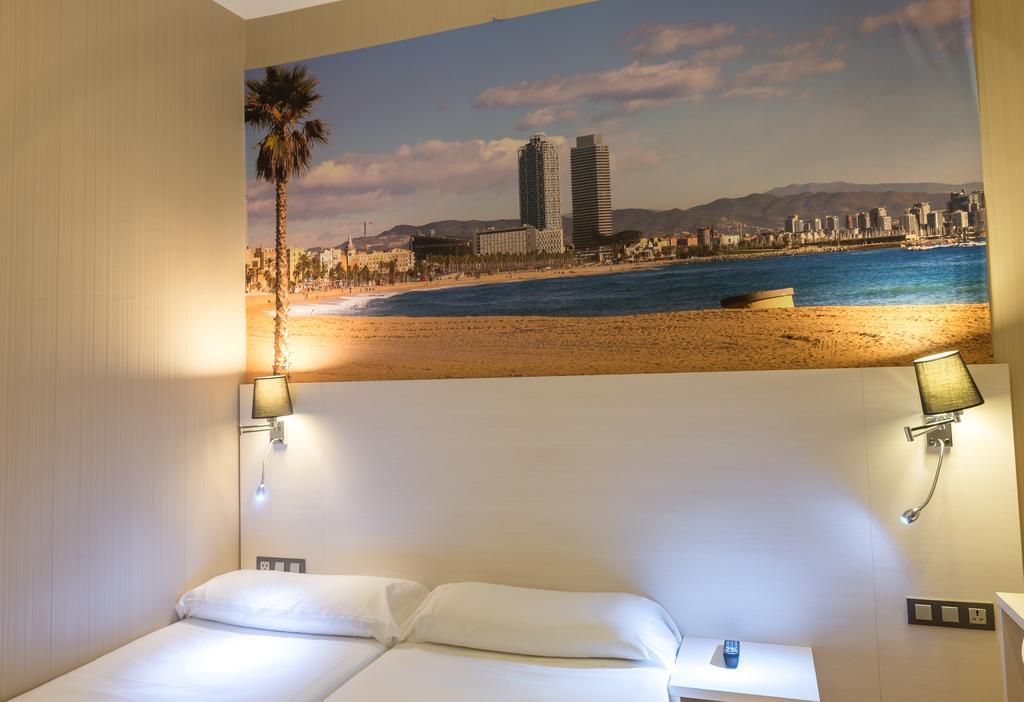 Hostal Bcn Ramblas Barcelona Zewnętrze zdjęcie