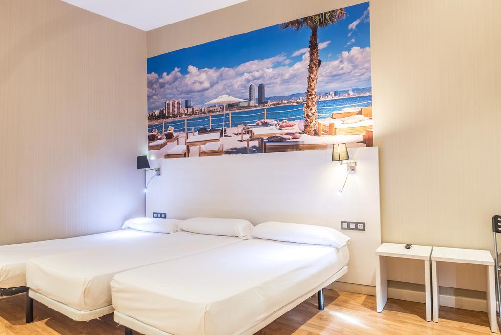 Hostal Bcn Ramblas Barcelona Zewnętrze zdjęcie