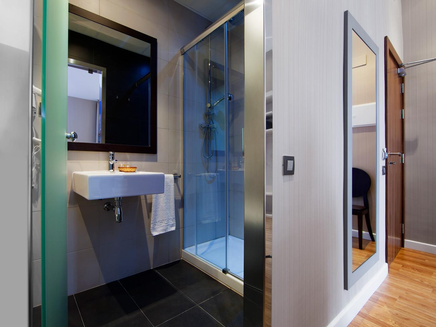 Hostal Bcn Ramblas Barcelona Zewnętrze zdjęcie