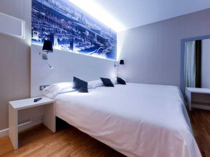 Hostal Bcn Ramblas Barcelona Zewnętrze zdjęcie